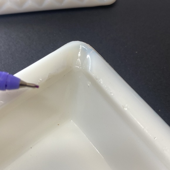 English Hobnail Milk Glass - WESTMORELAND - Picture 6 of 10